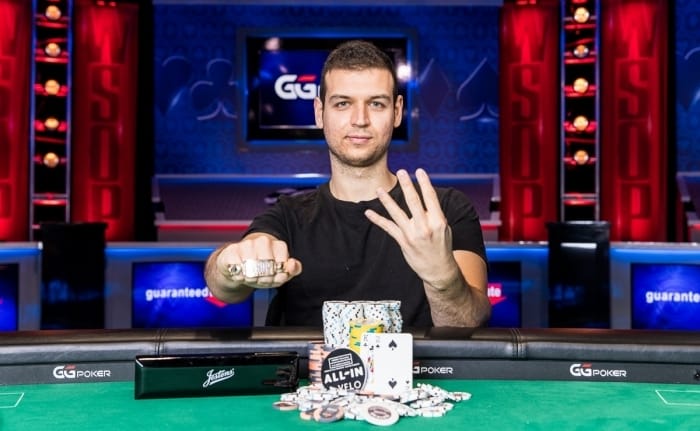 Michal นัก Poker อาชีพ